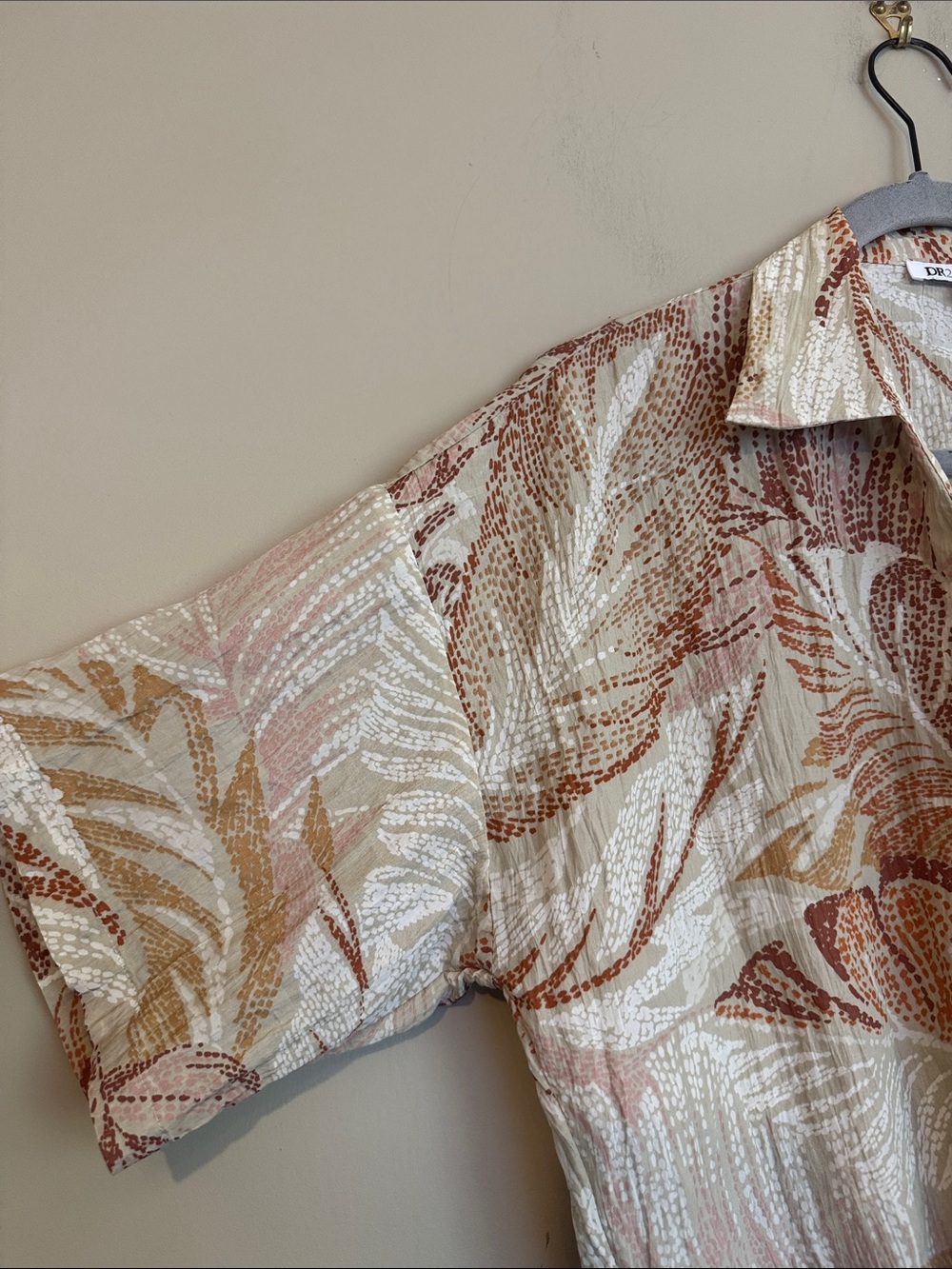 NWOT- DR2 by Daniel Rainn Short Sleeve Tie Front Top, size small - Picture 5 of 11